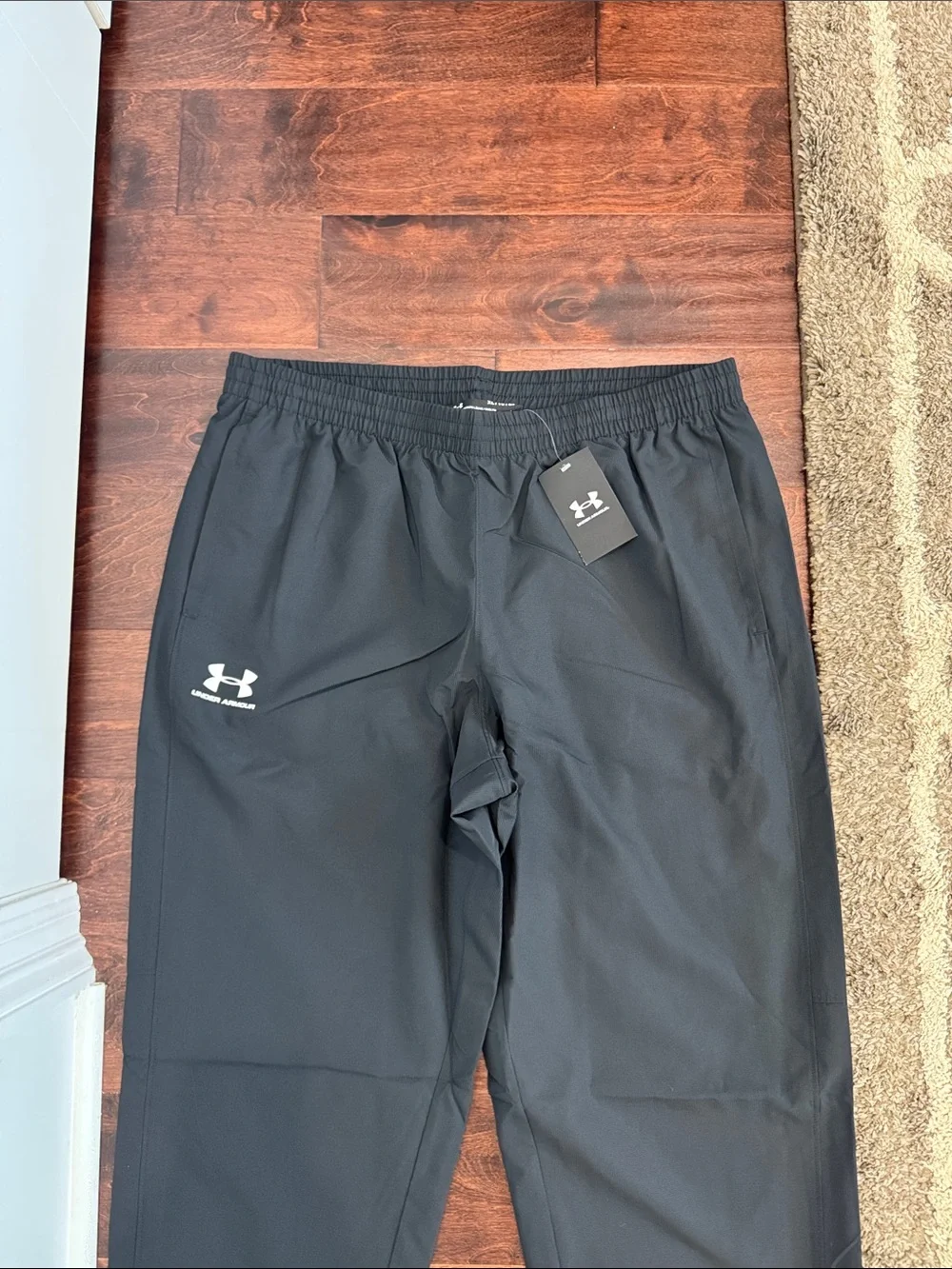 NEW Under Armour Men’s Black Athletic Leisure Loose Fit Pants, size XL - Picture 4 of 6